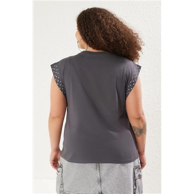 Antrasit Bisiklet Yaka Troklu %100 Pamuk Örme Büyük Beden T-shirt TBBSS25BF00010