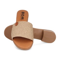9050 - BDA                SANDALIAS DE TACÓN