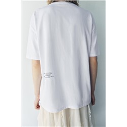 T-SHIRT WITH CONTRAST SLOGAN