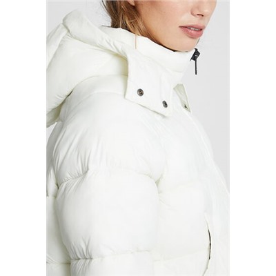 Chaqueta corta acolchada doble capucha
