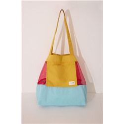 Bolso mesh y nylon estampado blanco