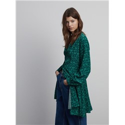 Gemustertes kleid