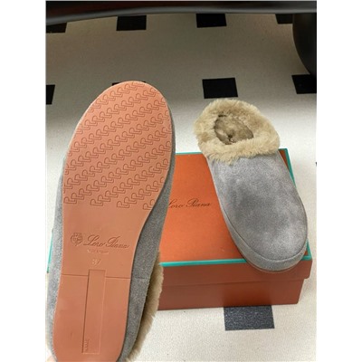 Меховые лоферы   Lor*o Pian*a  Унисекс модель