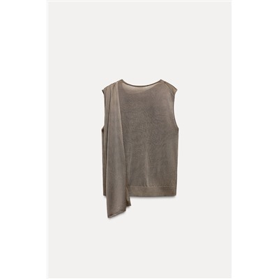 KNIT TOP WITH GOLDEN APPLIQUÉ