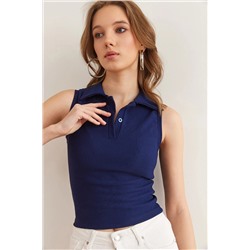 Olalook, Kadın Lacivert Polo Yaka Düğmeli Fitilli Crop Bluz BLZ-19002876
