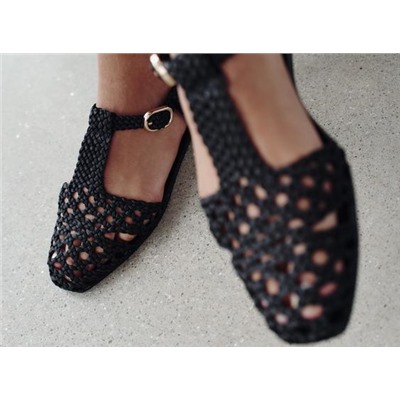 FLAT CAGE SANDALS