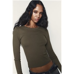T-SHIRT WITH CUT-OUT BACK
