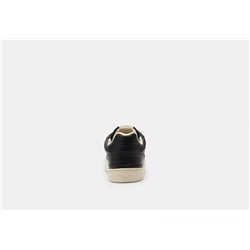 Clip Court Low Top Sneaker In Signature Canvas