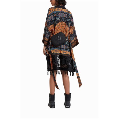 Kimono étnico borlas