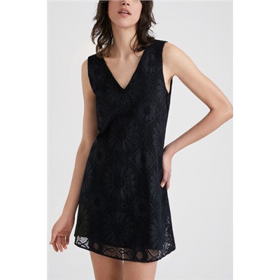 Vestido mini encaje