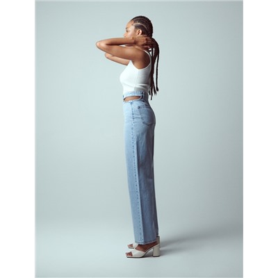Jeans mit weitem Bein und Cut-outs an der Hüfte