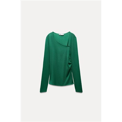 KNIT TOP WITH GATHERED SIDES