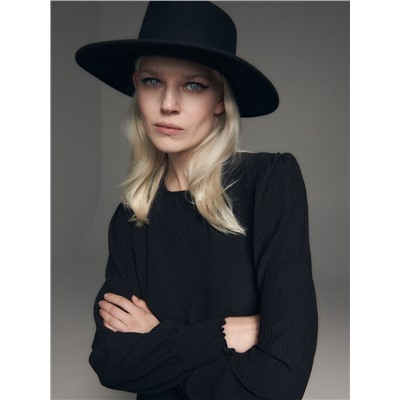 Kleid mit Rüschen
