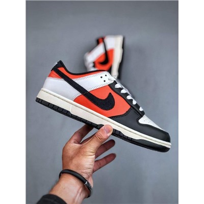 Кроссовки Эксклюзивная версия с черно-белой строчкой NIK*E SB Dunk Low