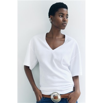 V-NECK TOP