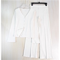 Женский  элегантный и изысканный трикотажный костюм