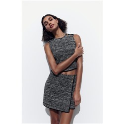TEXTURED JACQUARD TOP