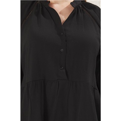 Siyah Kısa Kol Peplum Dokulu Dokuma Büyük Beden Gömlek TBBSS25AF00044