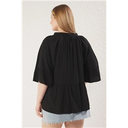 Siyah Kısa Kol Peplum Dokulu Dokuma Büyük Beden Gömlek TBBSS25AF00044