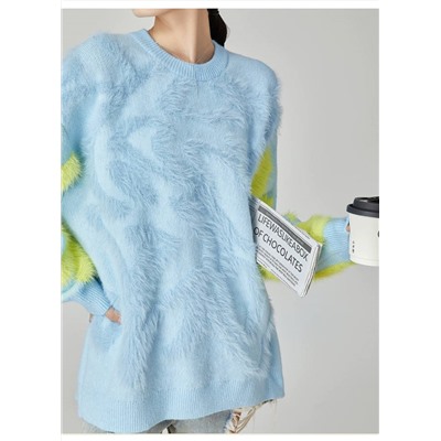 Женский свитер с пушистой аппликацией 😃