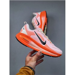 Кроссовки NIK*E Air Zoom Vomero 18