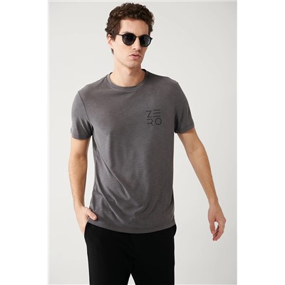 Avva Erkek Koyu Gri Soft Touch Bisiklet Yaka Göğsü Baskılı Standart Fit Normal Kesim T-Shirt A32Y1008