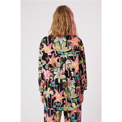 Camisa oversize serpientes