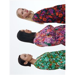 Gemustertes kleid
