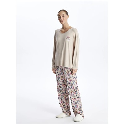 LC Waikiki V Yaka Çiçekli Uzun Kollu Kadın Pijama Takımı, LCW DREAM                                            
                                            V Yaka Çiçekli Uzun Kollu Kadın Pijama Takımı