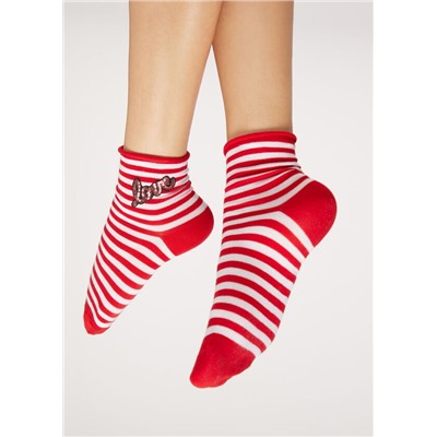Kurze Sportsocken mit seitlicher Applikation