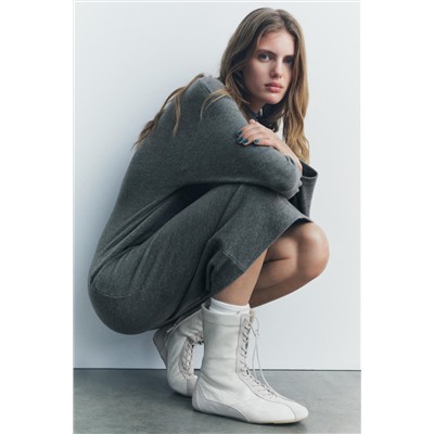 SOFT MIDI DRESS