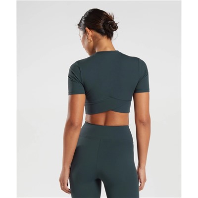 CROSSOVER CROP TOP