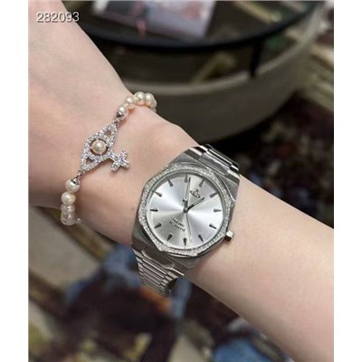 Женские наручные часы инкрустированные кристаллами  Vivienn*e Westwoo*d