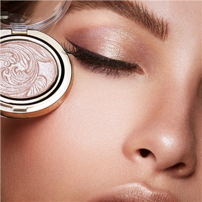 a holiday fable molten glow highlighting drops