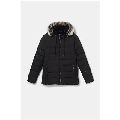 Chaqueta slim capucha pelo extraíble