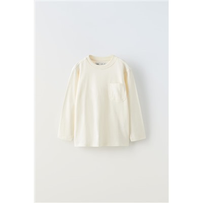 CAMISETA BOLSILLO TEXTURA