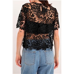Top de guipur Negro
