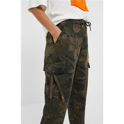 Pantalón cargo camoflower