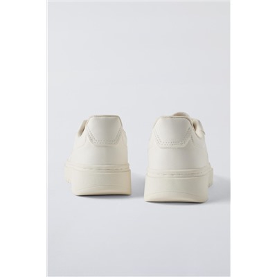 MINIMALIST LACE-UP SNEAKERS