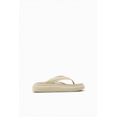 FLATFORM SANDALS