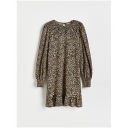 Kleid mit Rüschen