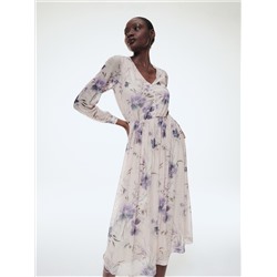 Gemustertes kleid