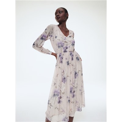 Gemustertes kleid
