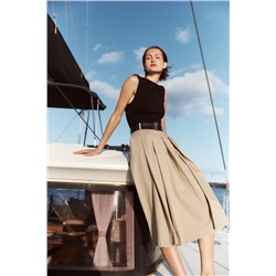 CONTRAST DRESS WITH SHOULDER PADS
