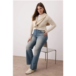 Koyu Mavi Soluk Efekt Vintage Yüksel Bel İspanyol Paça Büyük Beden Jeans TBBAW26CJ00004