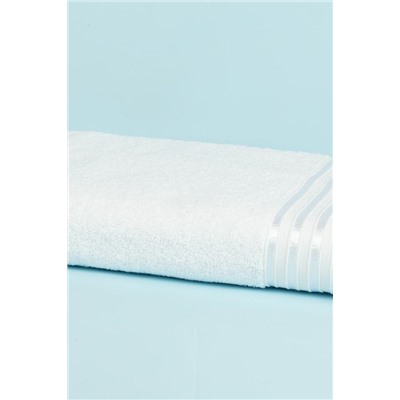 Maynor Bordürü Floşlu Banyo Havlusu