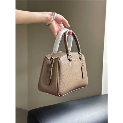 Женская сумка  Coach Savannah carryall (Размер 28,5*18* см)