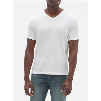 Everyday V-neck tee