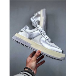 Кроссовки Chic*o Concer*t round square из воловьей кожи серебристого цвета 150225