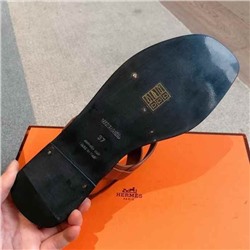 Лёгкие комфортные сандалии  HERME*S